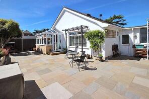 4, Stour Way, Christchurch BH23 2PF