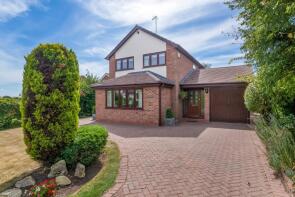 Tregarthen, Snitterfield Lane, Warwick CV35 8JQ
