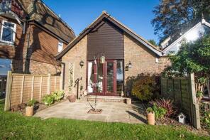 14, Springhills, Henfield BN5 9EG