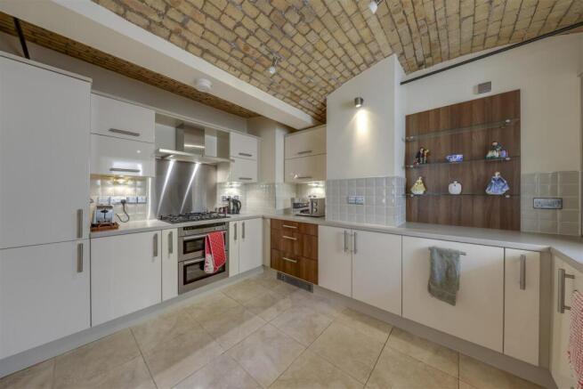Kitchen Alt