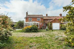 44, The Street, Aylmerton NR11 8AA