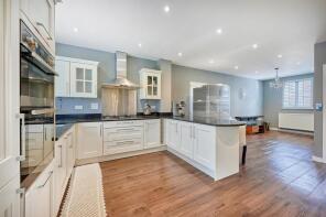 11, Carters Drive, Stansted CM24 8FW
