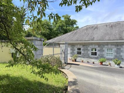 Clearwater, St. Columb, TR9