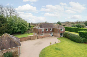 3, South End Close, Hursley SO21 2LJ