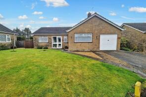 9, Foxs Close, Sherborne DT9 5LH