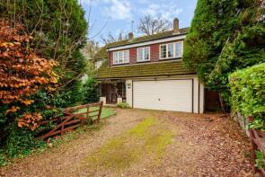 Beechwood House, Ravensworth Road, Mortimer West End, Reading RG7 3UD