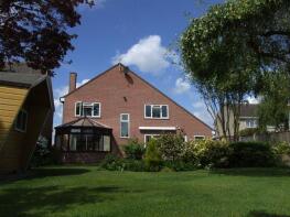 Eppynt, Bevans Lane, Evesham WR11 2QY