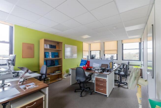 8, Office 2 (4 of 5).jpg