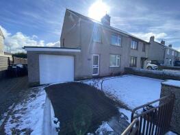 13 Hafan, Maes Meurig, Gwalchmai, Holyhead LL65 4SA