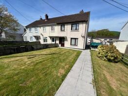 6, Bro Henllys, Lampeter SA48 8AD