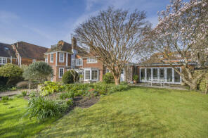 Well House, Castle Street, Winchelsea TN36 4EL