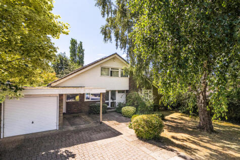 Elizabeth Road, Henley-on-Thames, Oxfordshire, RG9