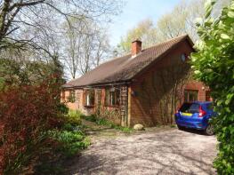 Fairfield Bungalow, The Bungalow Junction North Of Great Ryton To Hergest Croft, Ryton, Shrewsbury SY5 7LS