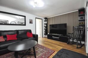 225, Copperfield, Chigwell IG7 5NL