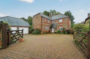 The Stable House, Wallingford Road, Compton, Newbury RG20 6PS