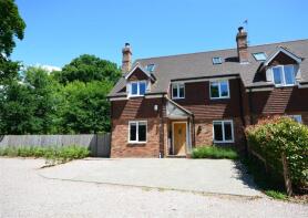1, Hancox Farm Cottages, Woodmans Green Road, Battle TN33 0NX