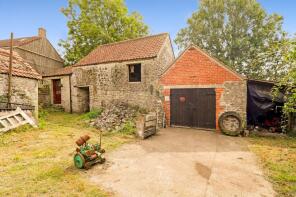 89, Main Road, Bristol BS49 4PN