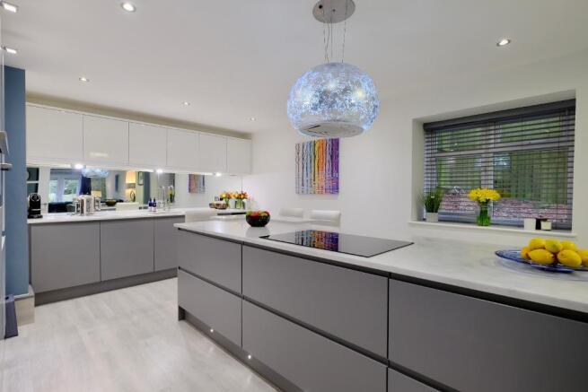 Modern fully fitted cooks kitchen