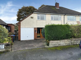 32, Vicarage Crescent, Caverswall ST11 9EW