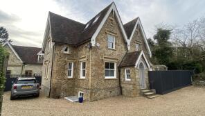 21 Birling House Cottage, Ryarsh Road, Birling, West Malling ME19 5JW