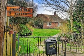 3 Walnut Cottage, Mill Lane, Hooe Common, Battle TN33 9HS