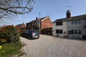 Little Ashlyn, Loves Green, Highwood, Chelmsford CM1 3QG