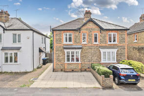 84, Station Road, West Byfleet KT14 6DX