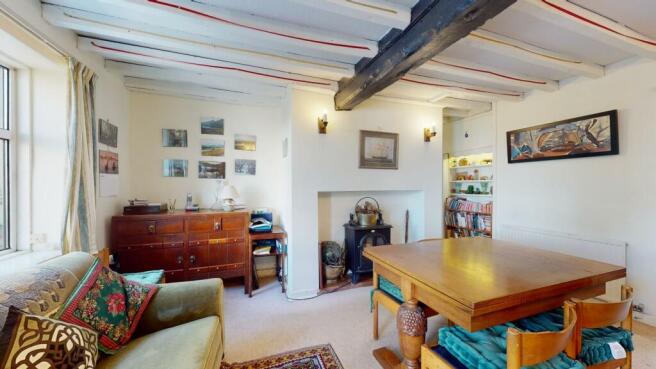 LIVING/DINING ROOM