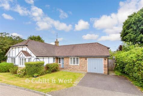 Lakeside Drive, Southwater, Horsham, West Sussex
