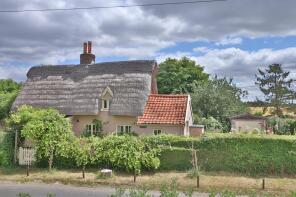 Elm Cottage, High Street, Diss IP22 1JL