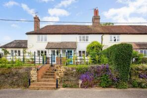 6, Hilltop, Cemetery Lane, Petworth GU28 9AQ