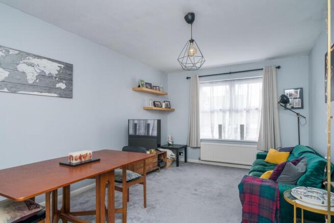 Living Room (2)