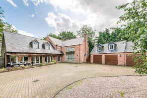 The Brambles, Church Walk, Lutterworth LE17 5QH