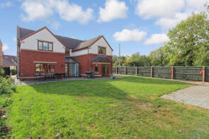 6 The Grange, Moores Yard, Trowbridge BA14 9NZ
