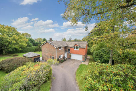 Heavegate Road, Crowborough, TN6