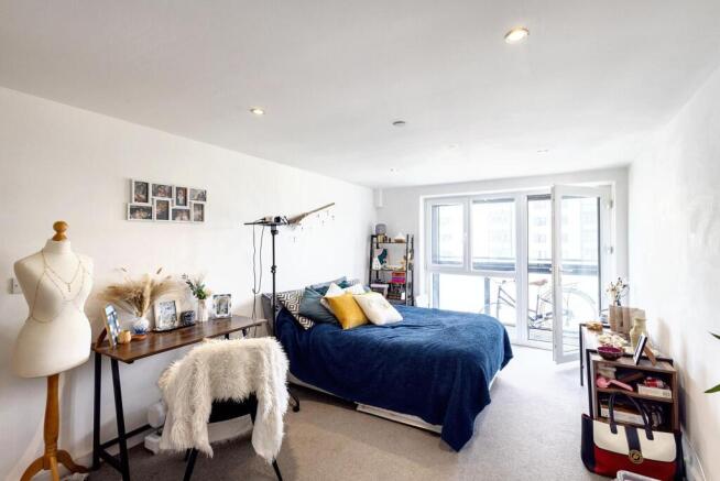 Lounge / bedroom