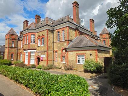 Pennington Drive, Winchmore Hill