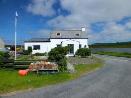 Midayre (left), Zu631 From Easterloch Road (a968 Jcn) To East Road Junction, Uyeasound, Shetland ZE2 9DL