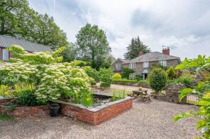 Grove Farm, C1219 Nuthatch Cottage To Gwent Boundary, Hereford HR2 0DX