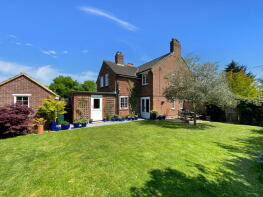 1, Fairview Villas, Bethersden Road, Ashford TN27 8QT