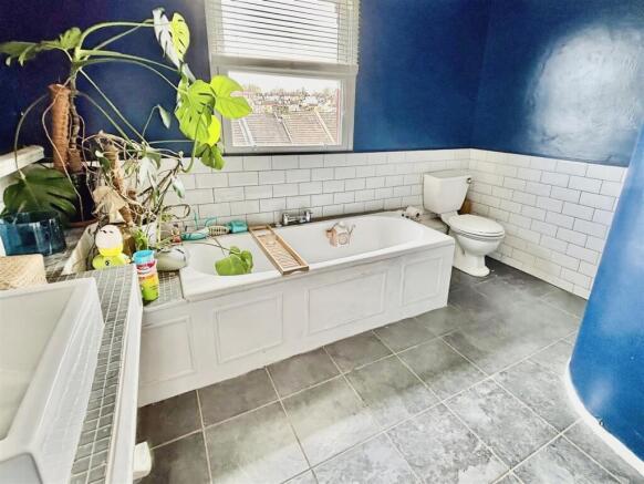 Bathroom/Shower Room W/C