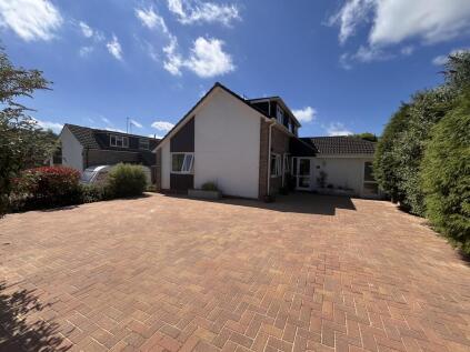 Alma Road, Aldbourne