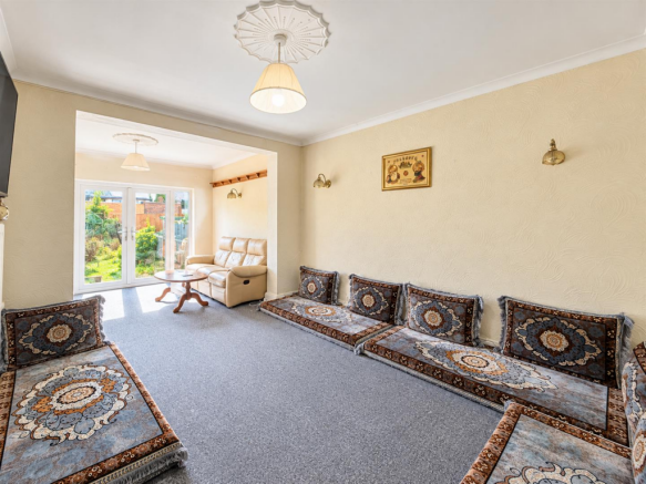 Through Lounge