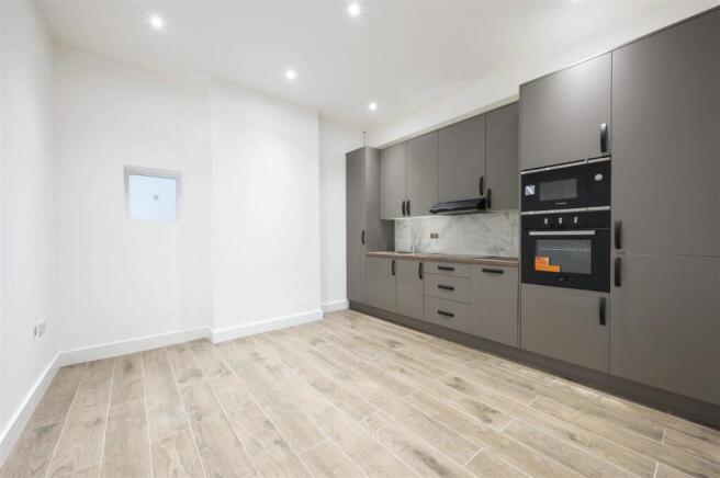 Flat 2, 80 Durham Road,1.jpg