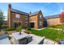5, Ford Bank, Brook Lane, Market Harborough LE16 8SL