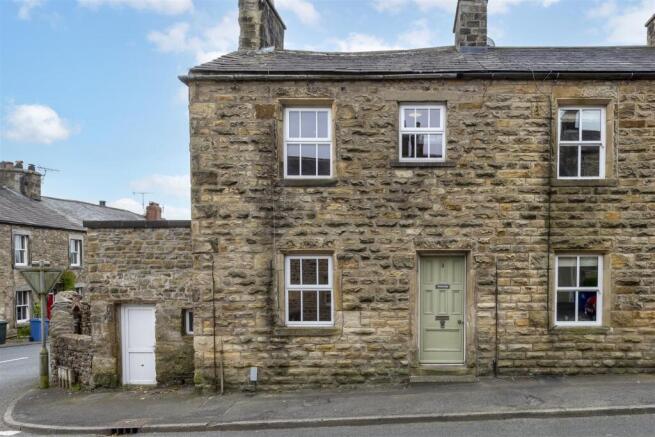 3 Stonebower Cottages