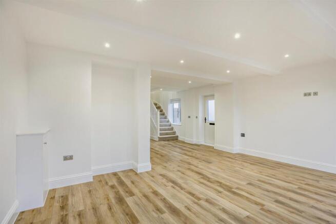 8676218-interior08-800.jpg