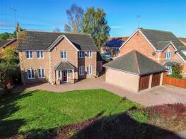 6, Whitesands Way, Northampton NN4 9QD