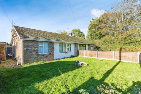 Cotswold Way, Oulton, LOWESTOFT