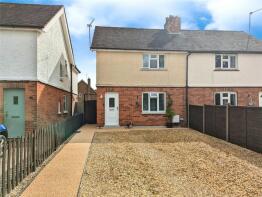 11, Trowes Lane, Swallowfield RG7 1RJ